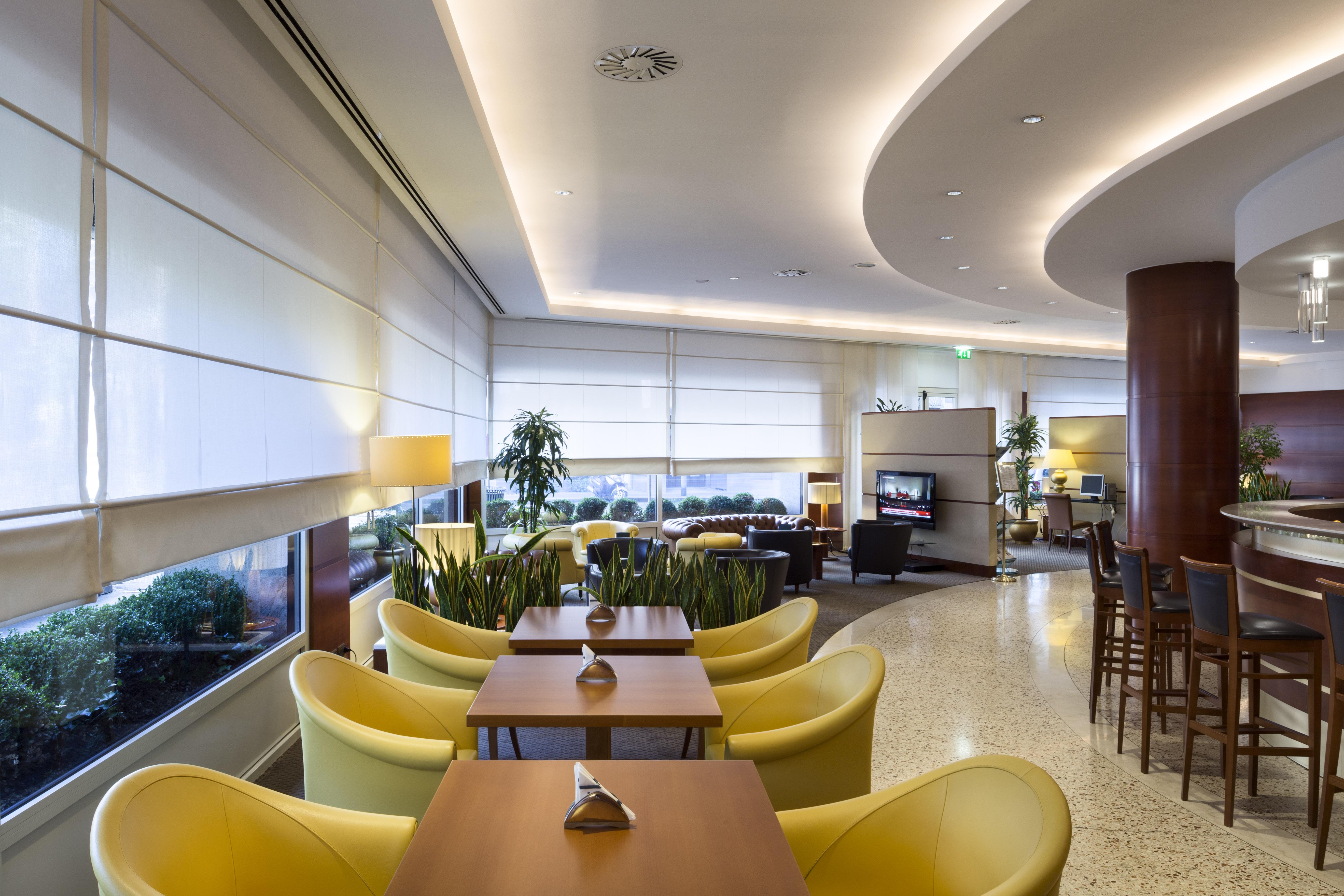 ยูเอ็นเอโฮเทล กูซานี มิลาโน Hotel มิลาน ภายนอก รูปภาพ